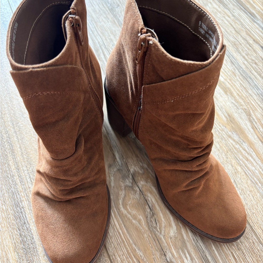 Universal Thread Brown Ankle Booties With Side Zi… - image 1